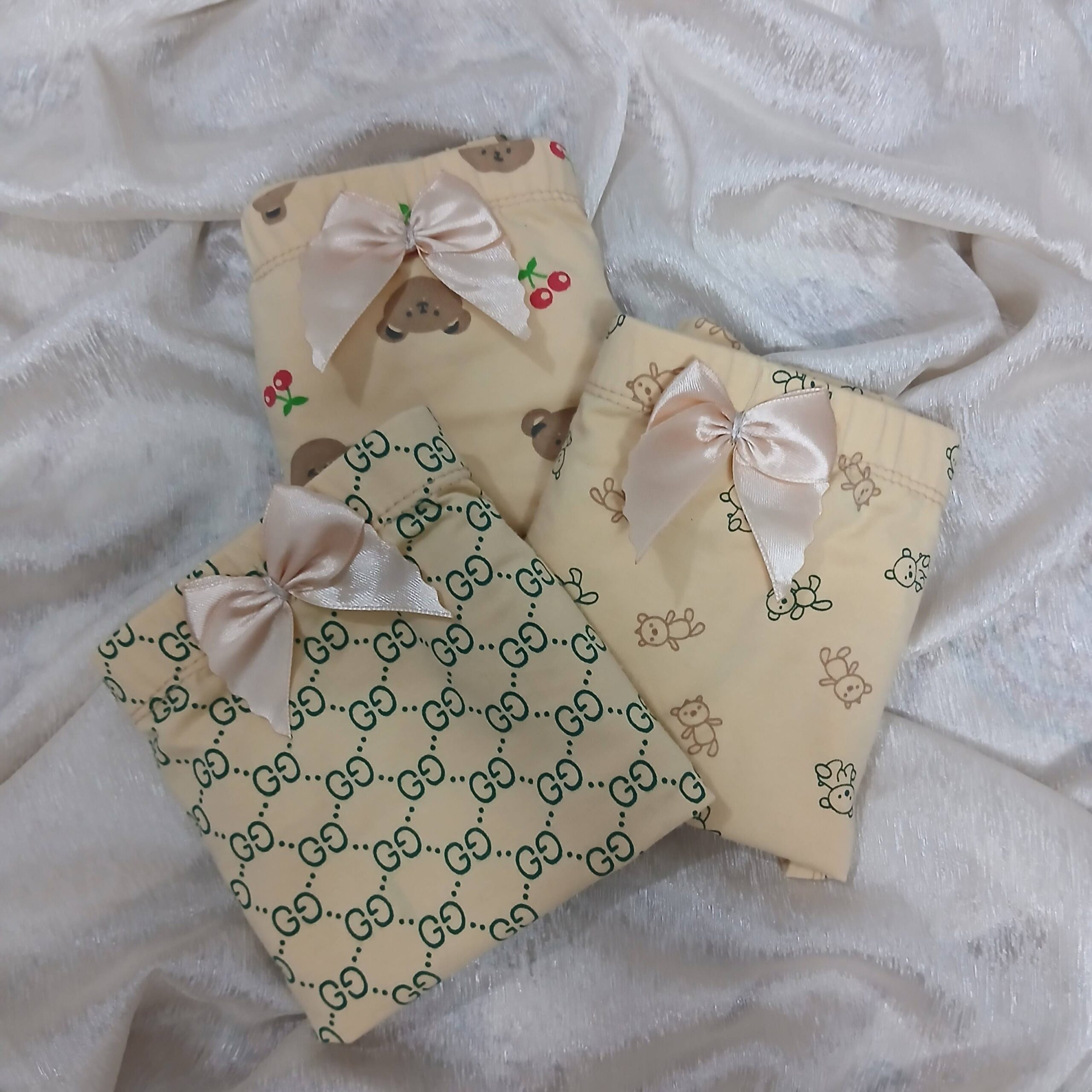 شورت دخترانه عروسکی طرحدار،رنگ کرمی،سایزXL